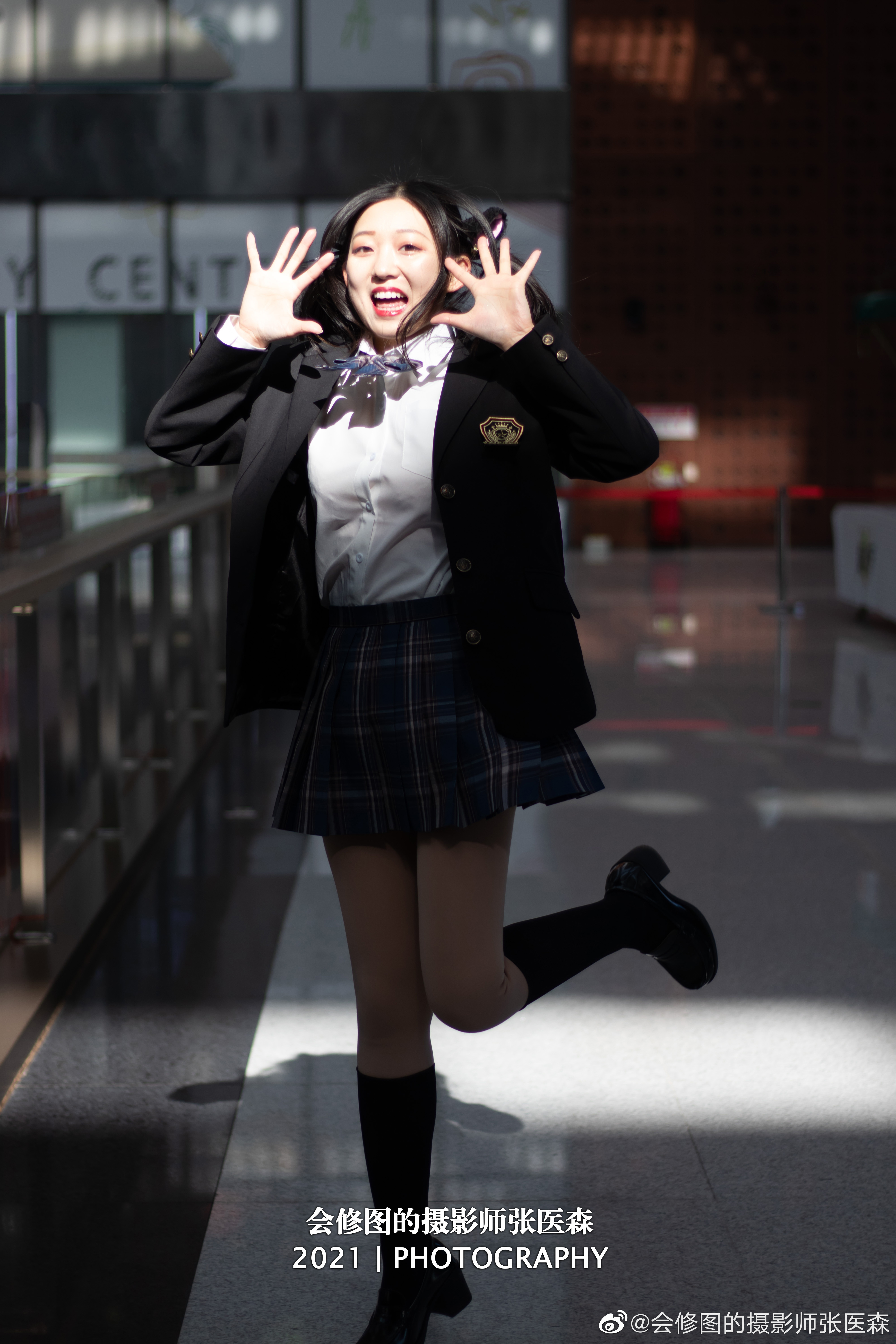 天津约拍成片来了jk制服出镜：@兔Y酱...-我爱看围脖
